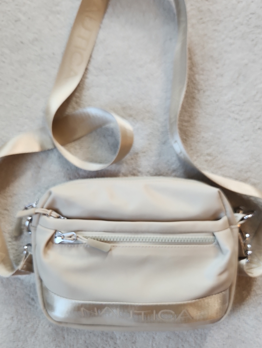 Nautica Nylon Bean crossbody/Belt Bag adjustable shoulder strap